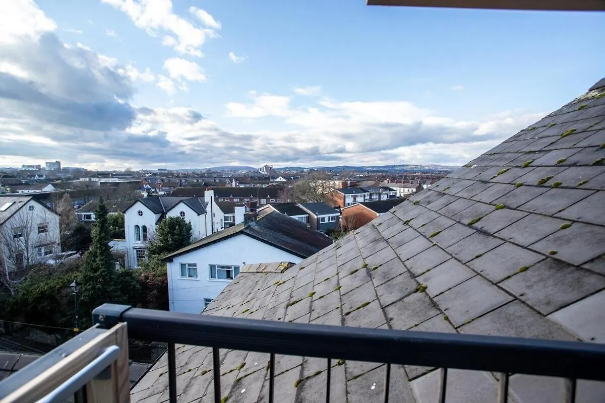 Perfectly Placed Cozy Flat In The Citys Heart Apartment Cardiff
