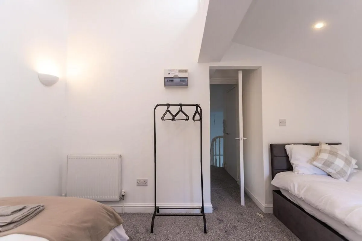 Perfectly Placed Cozy Flat In The Citys Heart Apartment Cardiff