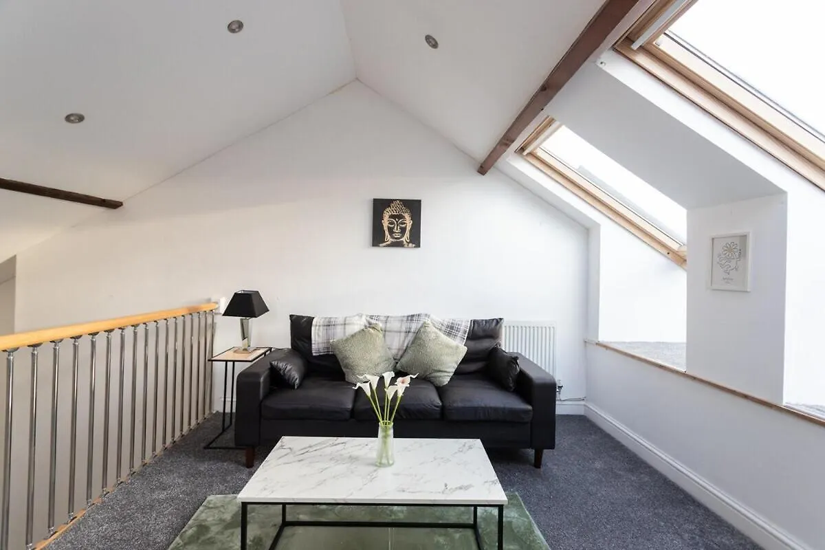 Perfectly Placed Cozy Flat In The Citys Heart Apartment Cardiff