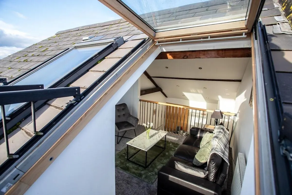 Perfectly Placed Cozy Flat In The Citys Heart Apartment Cardiff